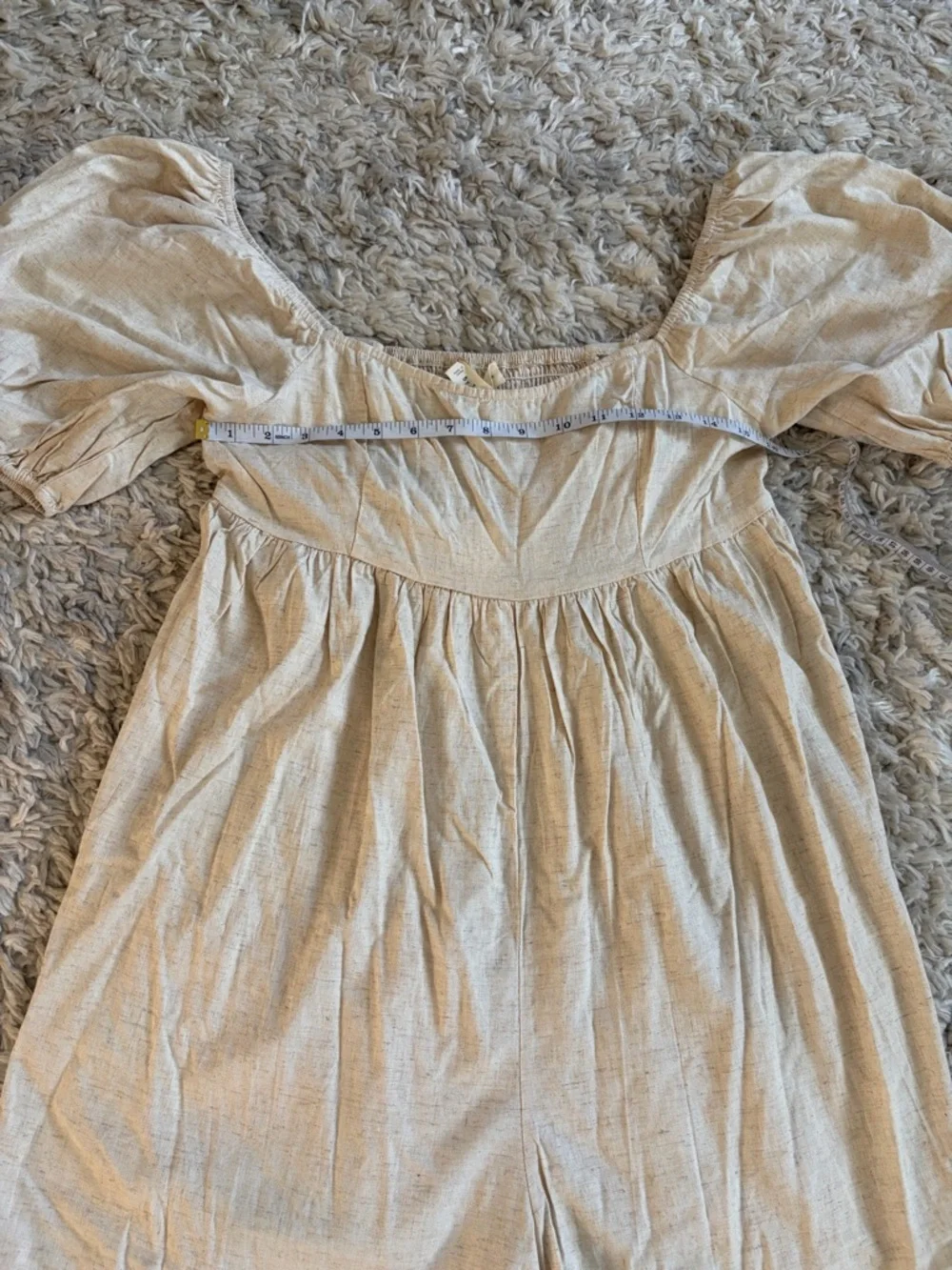 By Together Beige Puff-Sleeve Linen Romper NWT - Picture 4 of 8